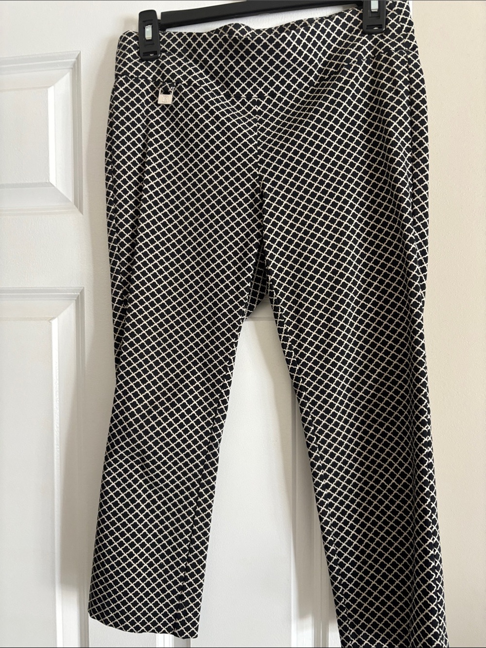 Rafaella Black and White Geometric Cropped Pants